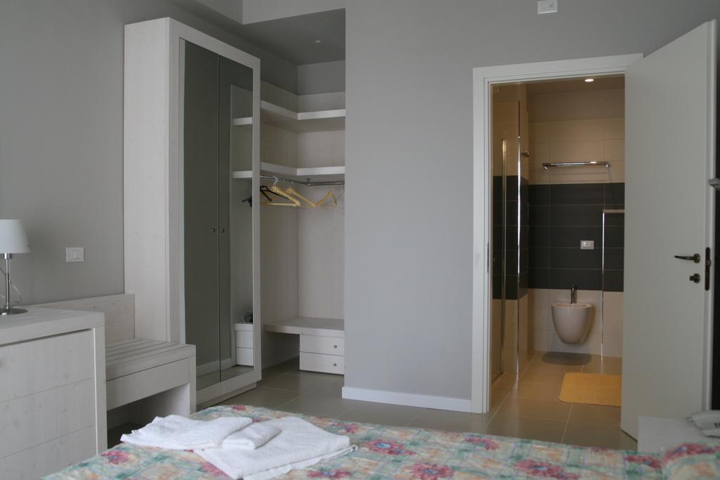 בלריה-איגאה מרינה Hotel Stanchini מראה חיצוני תמונה