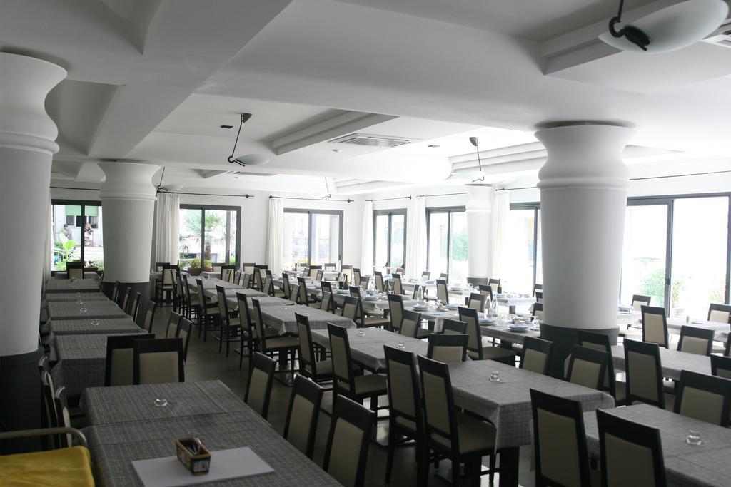 בלריה-איגאה מרינה Hotel Stanchini מראה חיצוני תמונה