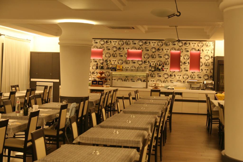 בלריה-איגאה מרינה Hotel Stanchini מראה חיצוני תמונה