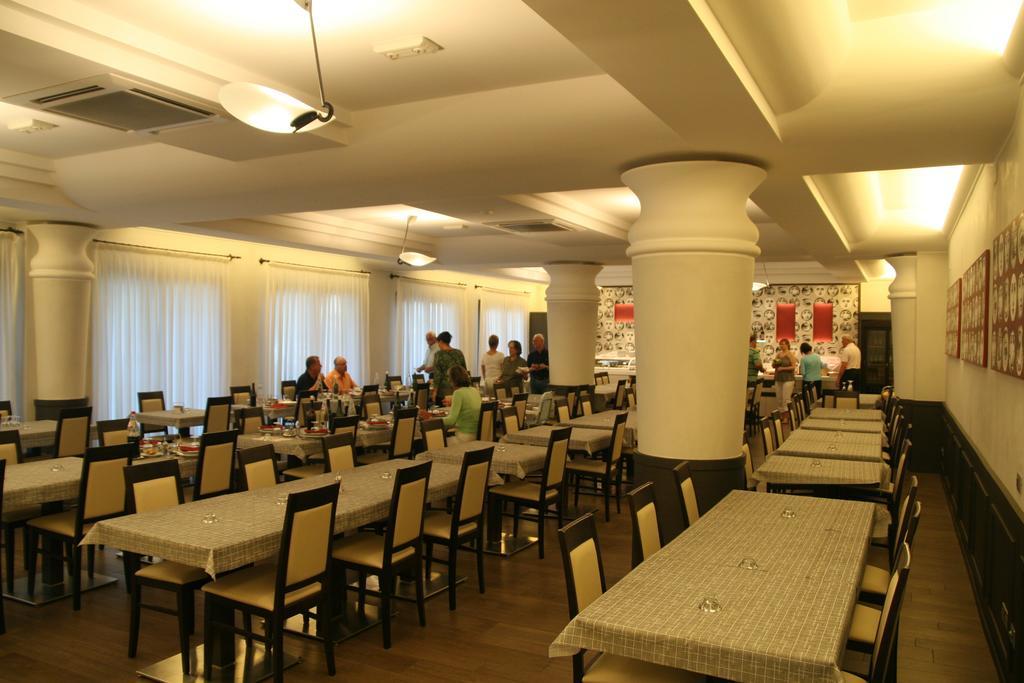 בלריה-איגאה מרינה Hotel Stanchini מראה חיצוני תמונה
