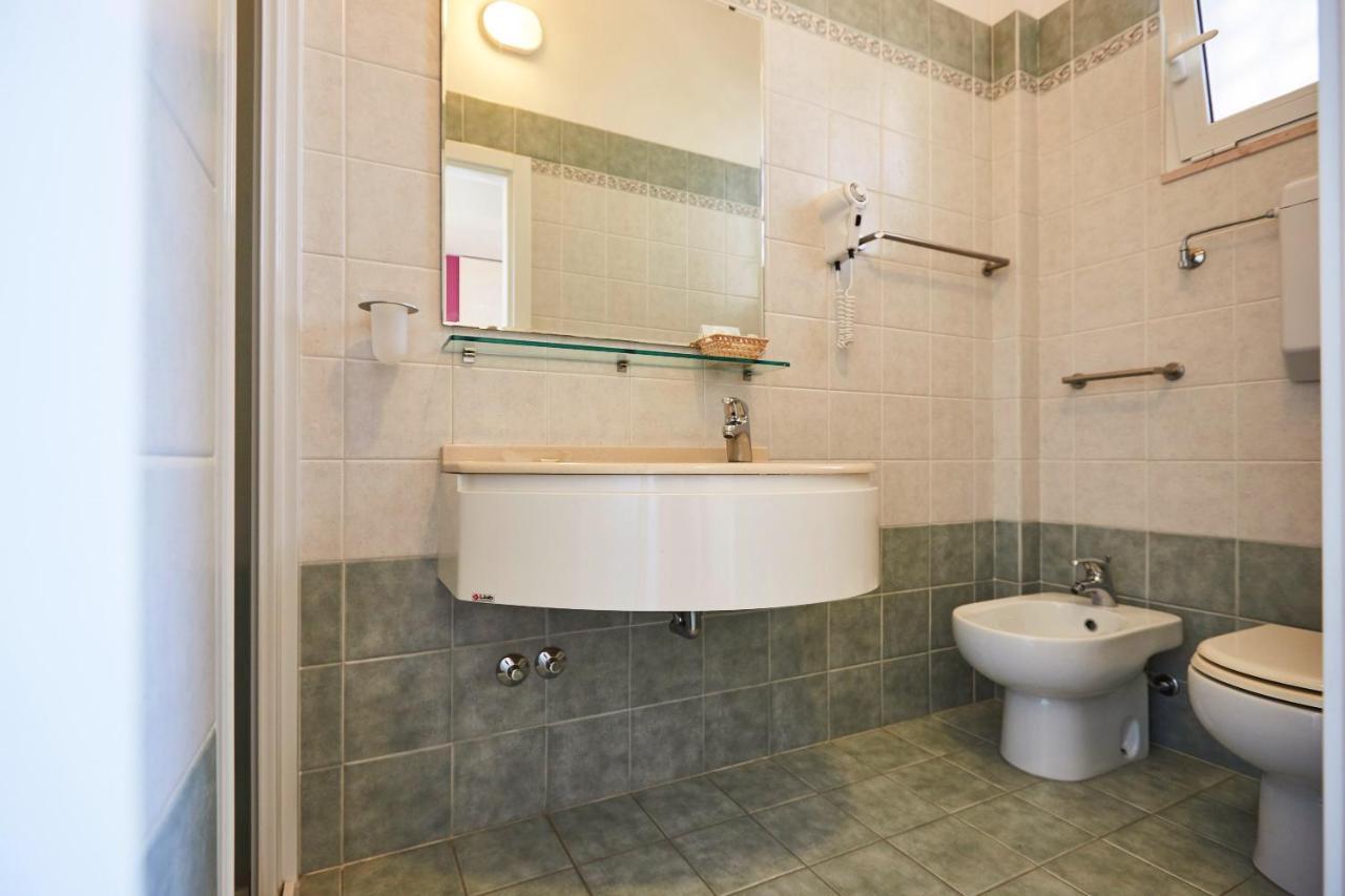 בלריה-איגאה מרינה Hotel Stanchini מראה חיצוני תמונה