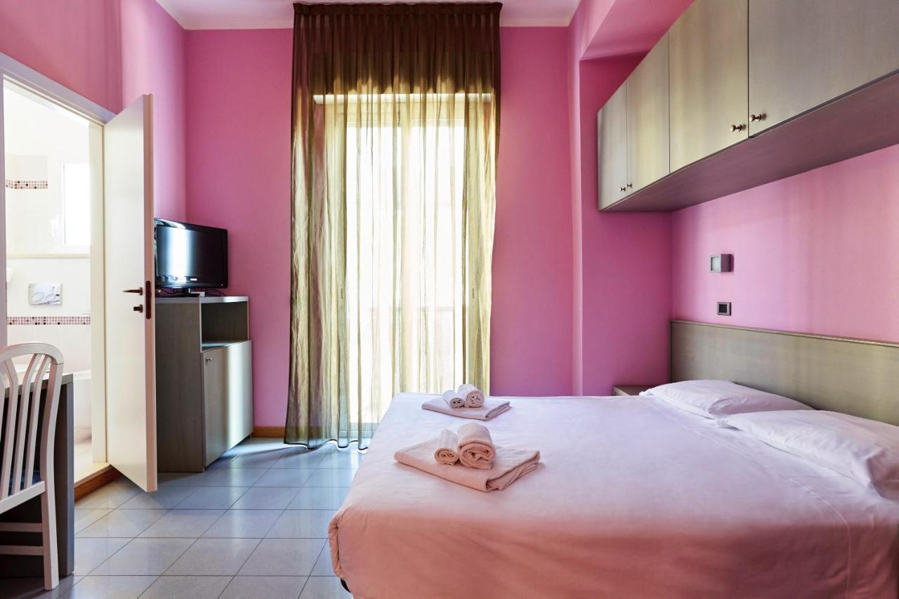 בלריה-איגאה מרינה Hotel Stanchini מראה חיצוני תמונה